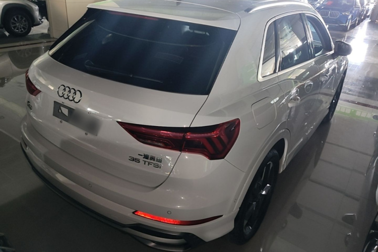 Audi Q3 2023 #7 Audi Q3 2023 car image #7