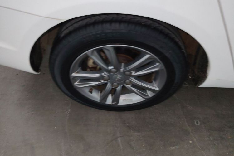 GEELY Emgrand 2017 immagine di auto #10