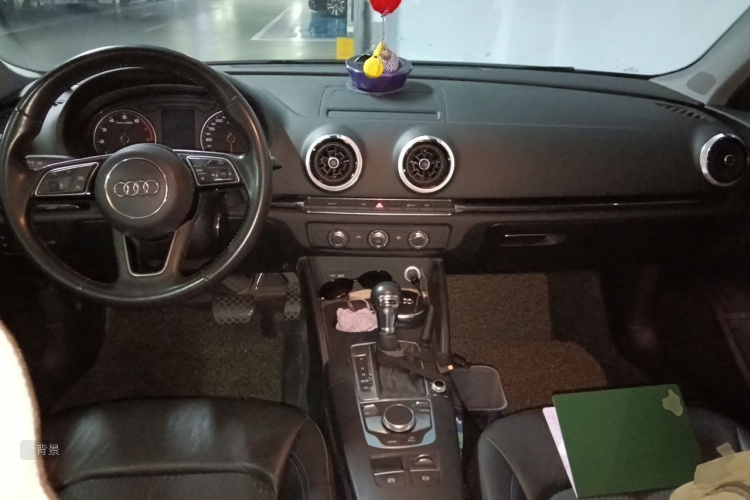 Audi A3 2019 car image #11