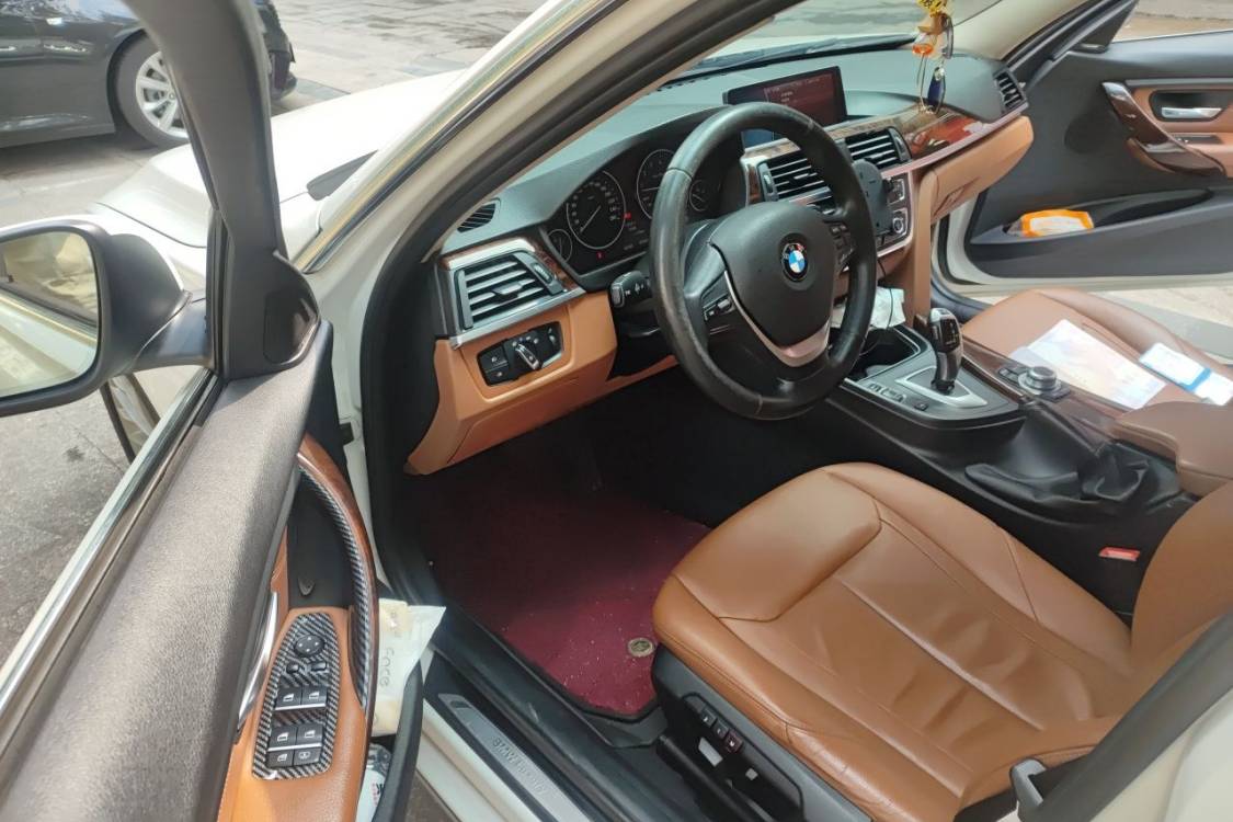 BMW 3 Series 2012 #23 BMW 3 Series 2012 car image #23