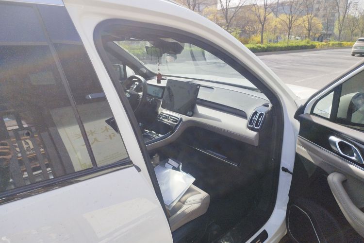 GEELY Boyue L 2025 image de voiture #23