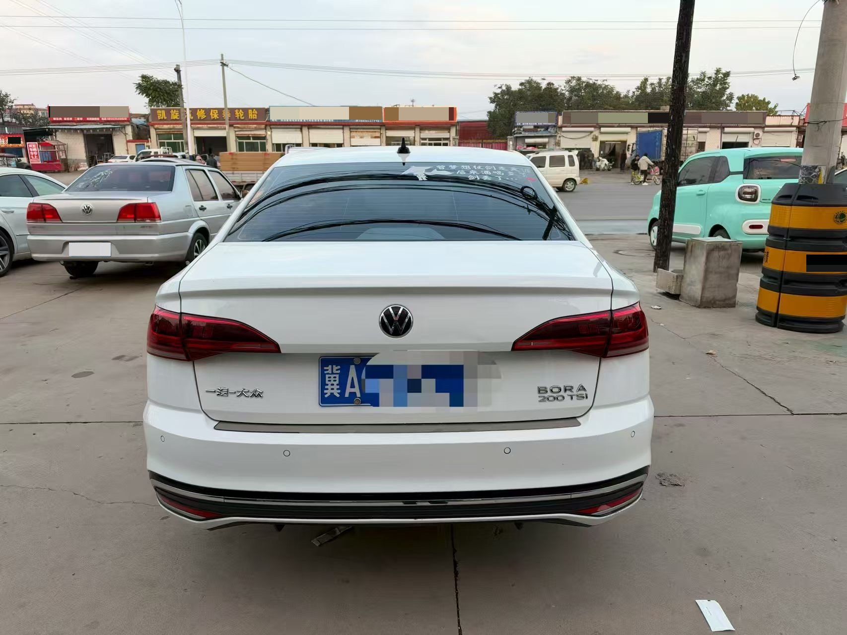 2023 car image #3