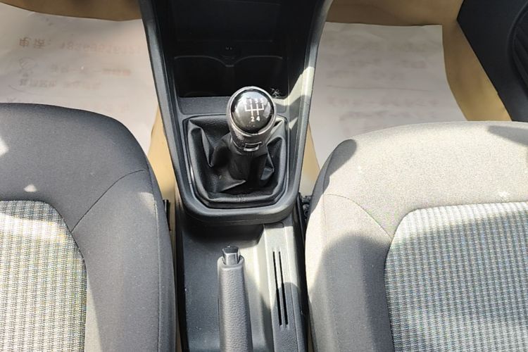 Volkswagen Santana 2017 #14 Volkswagen Santana 2017 car image #14