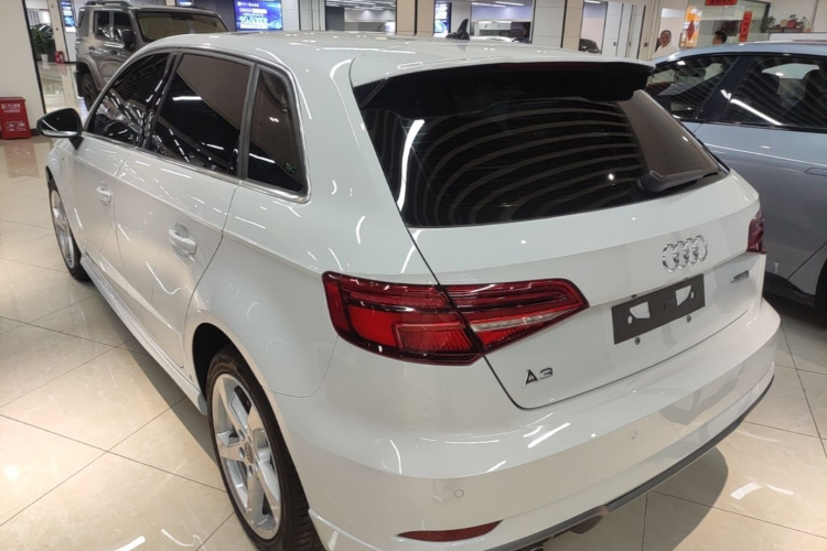 Audi A3 2019 #5 Audi A3 2019 car image #5