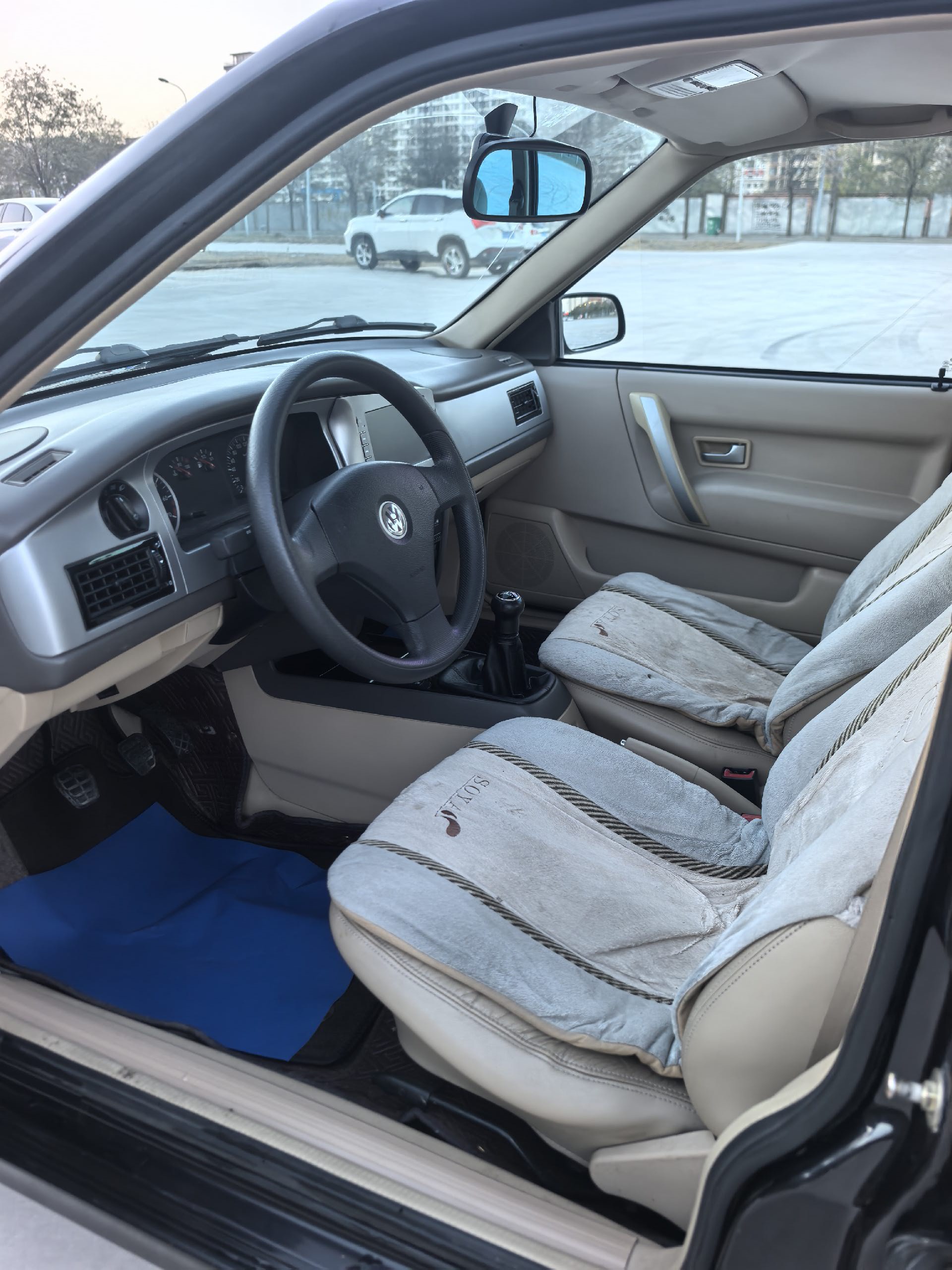 2011 immagine di auto #6