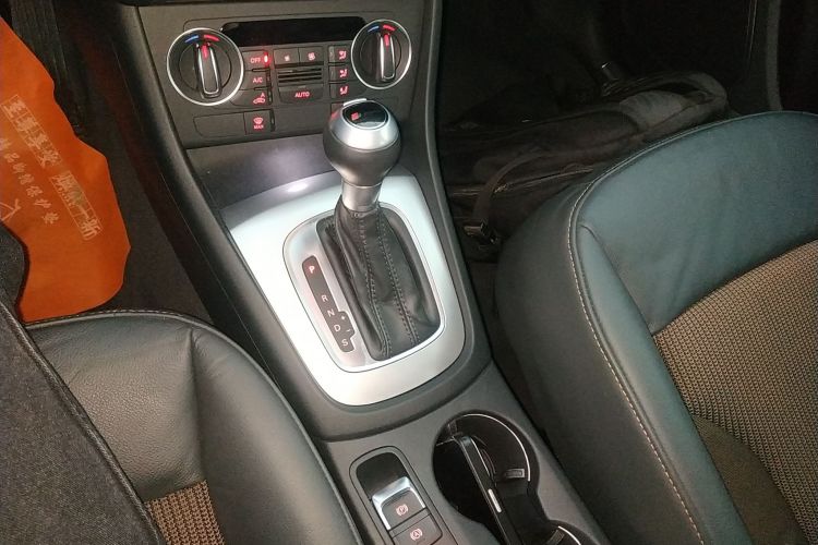 Audi Q3 2019 #14 Audi Q3 2019 car image #14
