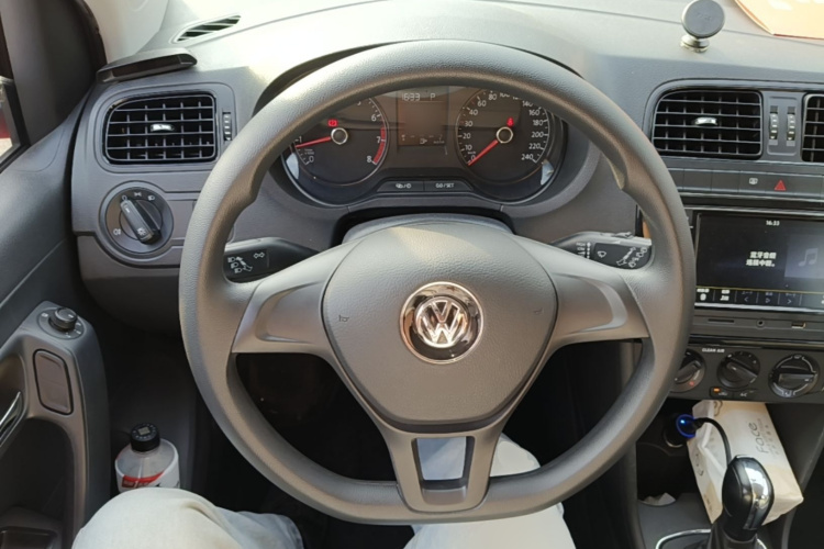 Volkswagen Polo 2018 #11 Volkswagen Polo 2018 car image #11