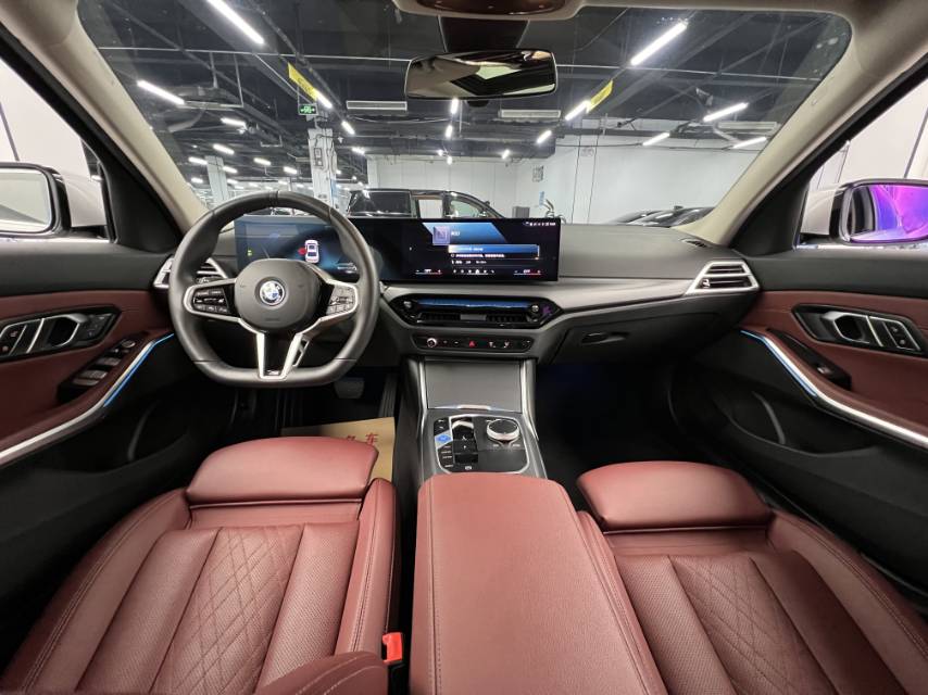 BMW i3 2025 car image #7