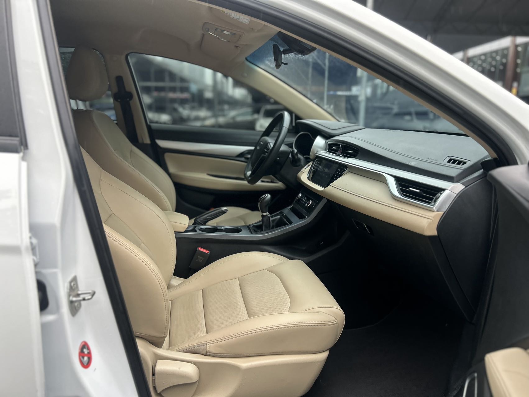 GEELY Emgrand 2018 car image #6