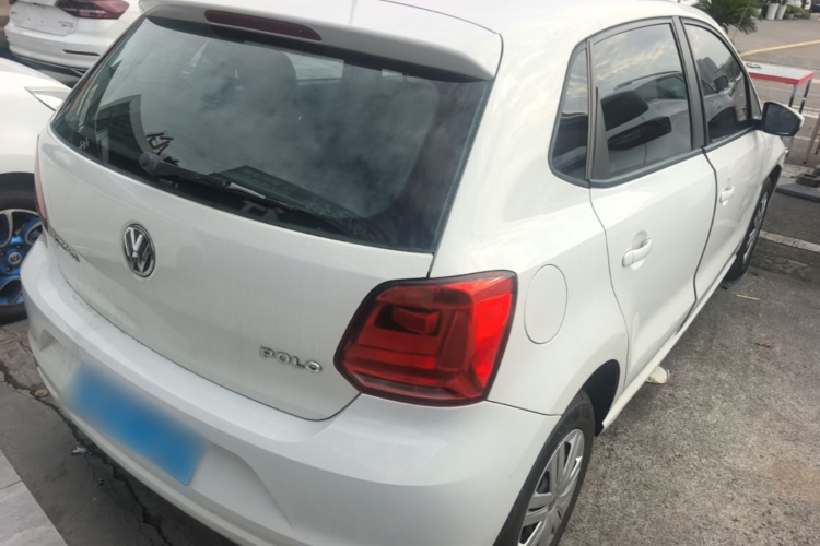 Volkswagen Polo 2016 car image #7
