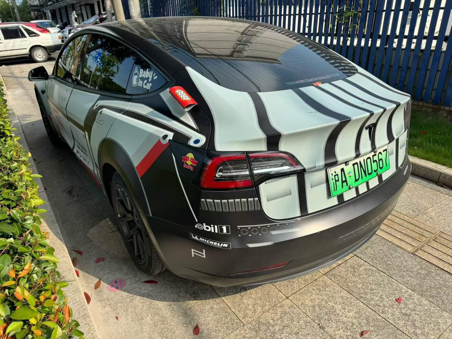 Tesla Model 3 2020 car image #4