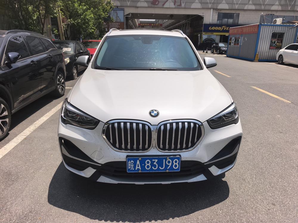 BMW X1 2022 car image #2