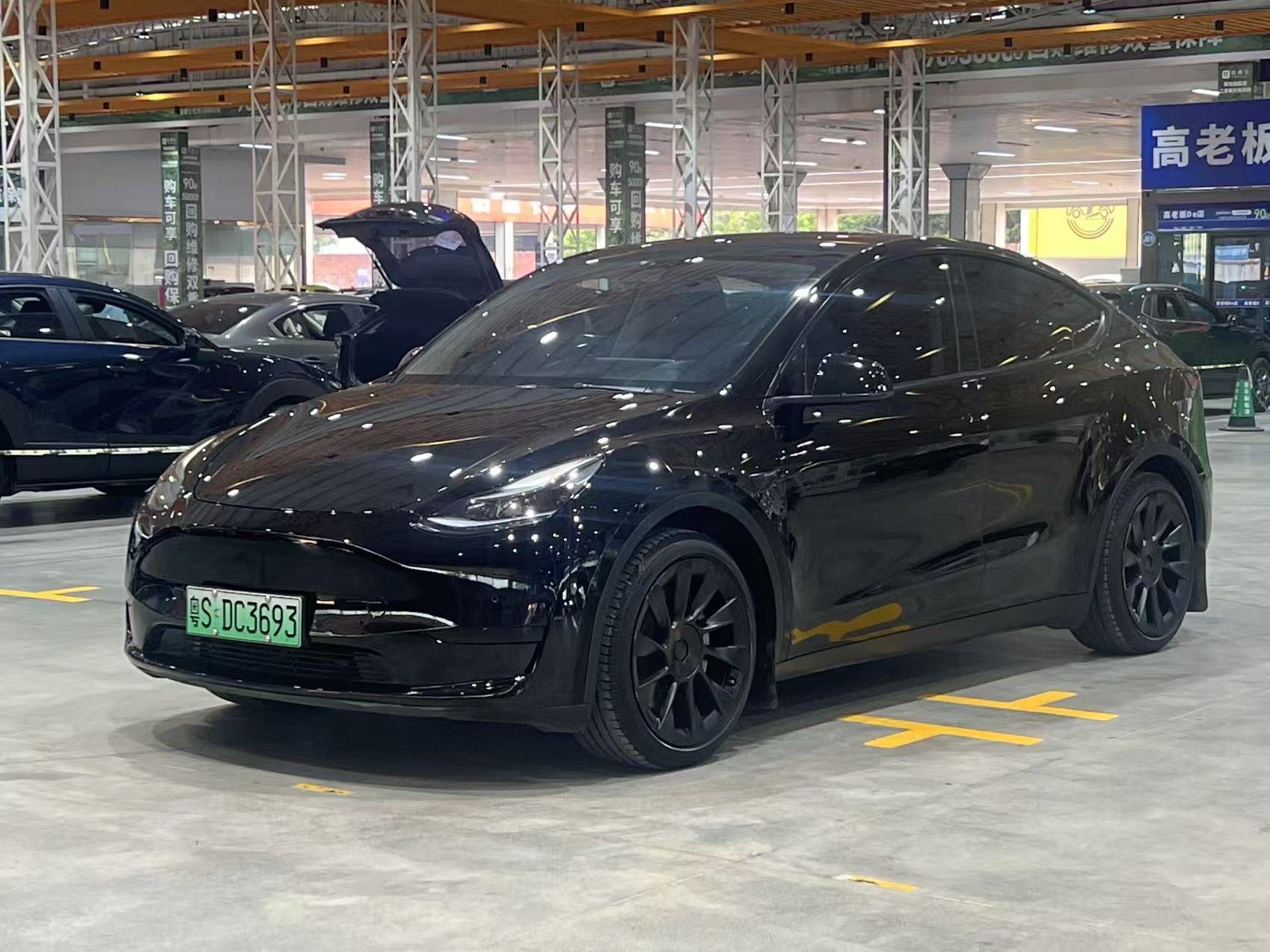 Tesla Model Y 2022 car image 