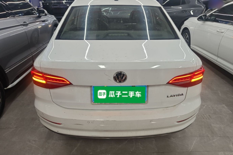 Volkswagen Lavida 2020 #4 Volkswagen Lavida 2020 car image #4