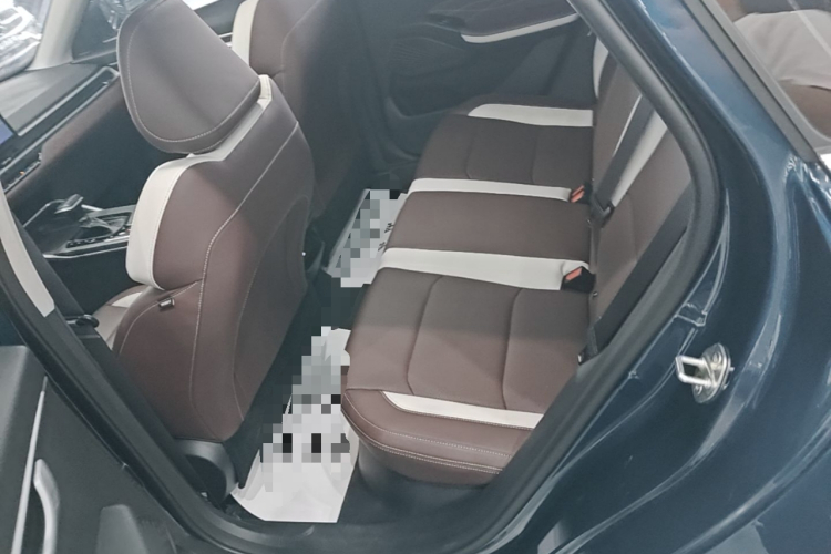 GEELY Emgrand 2025 #17 GEELY Emgrand 2025 image de voiture #17