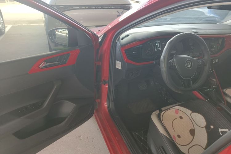 Volkswagen Polo 2020 car image #16