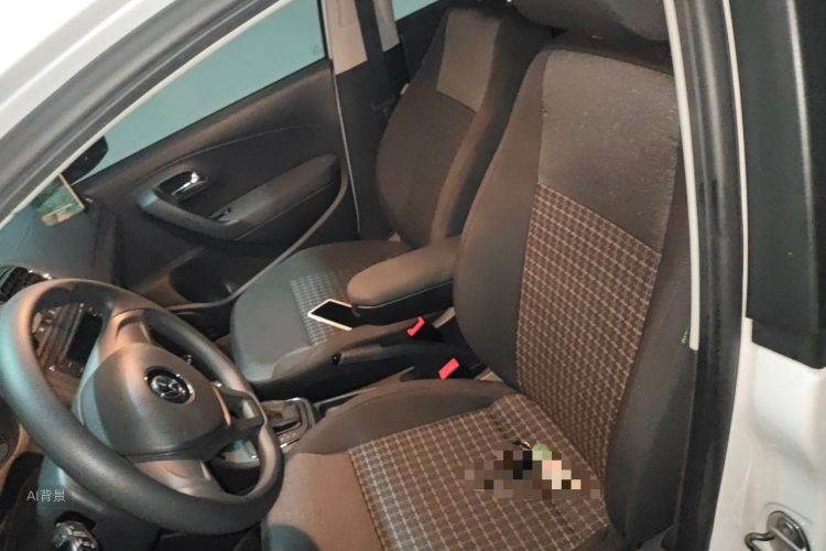 Volkswagen Polo 2015 #17 Volkswagen Polo 2015 car image #17