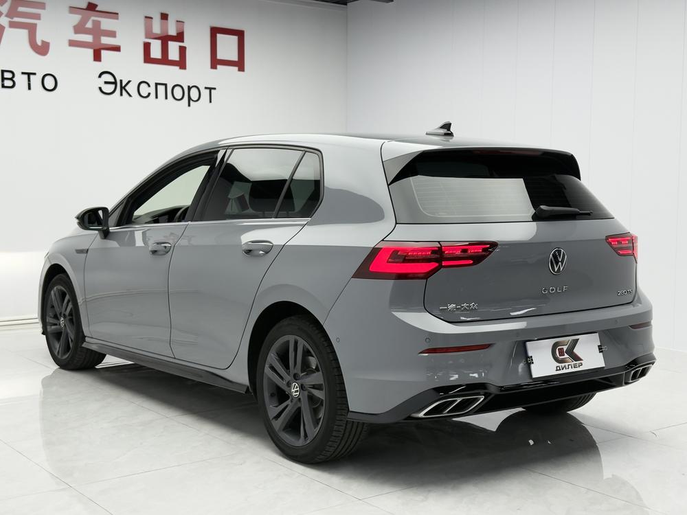 Volkswagen Golf 2023 #4 Volkswagen Golf 2023 صورة سيارة #4