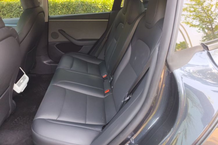 Tesla Model 3 2024 car image #17