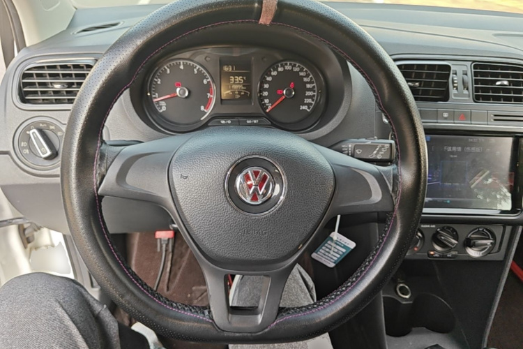 Volkswagen Polo 2016 #11 Volkswagen Polo 2016 car image #11