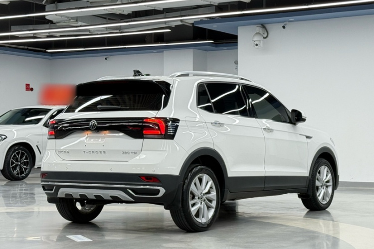 Volkswagen T-Cross 2022 imagen de coche #8