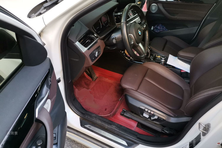 BMW X1 2021 car image #18