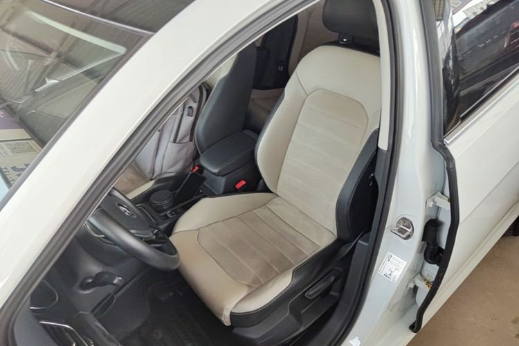 Volkswagen Golf 2017 изображение автомобиля #15