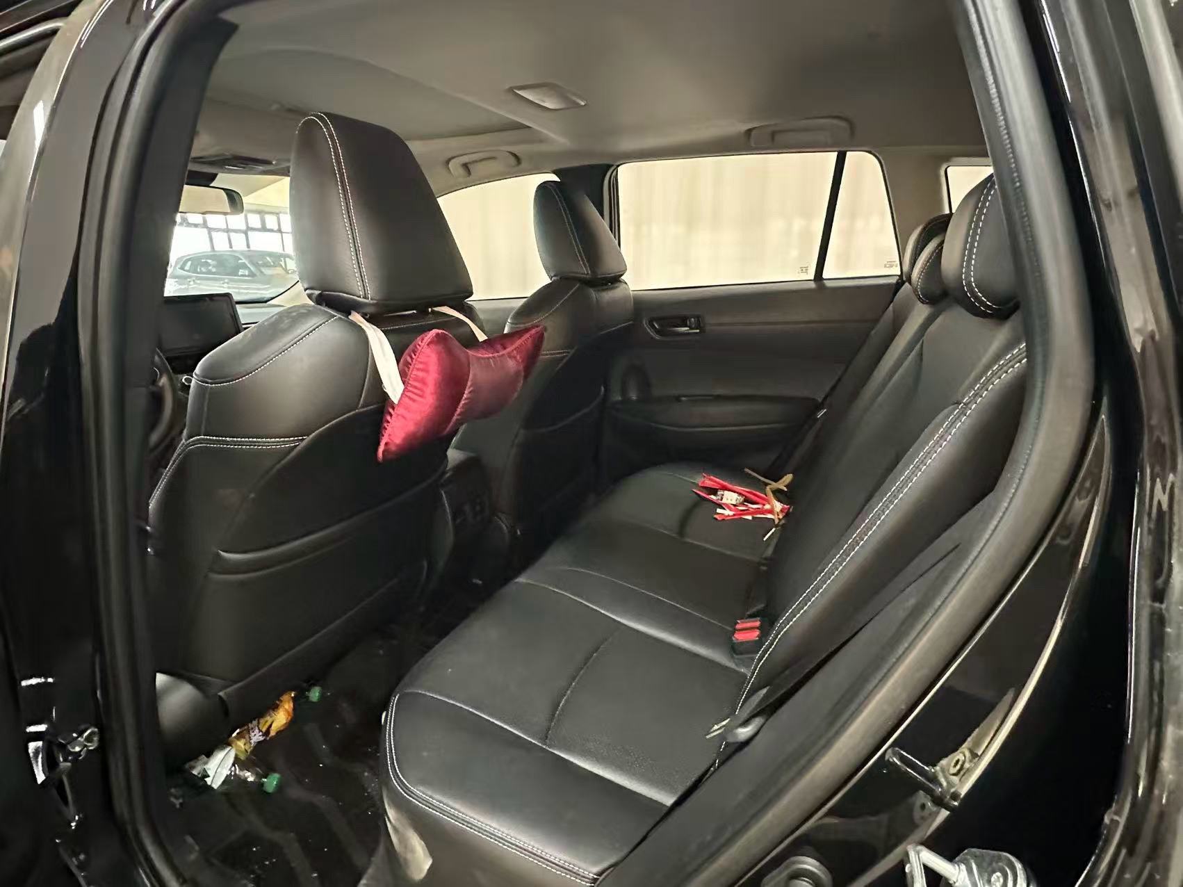 Toyota Corolla Cross 2023 immagine di auto #8