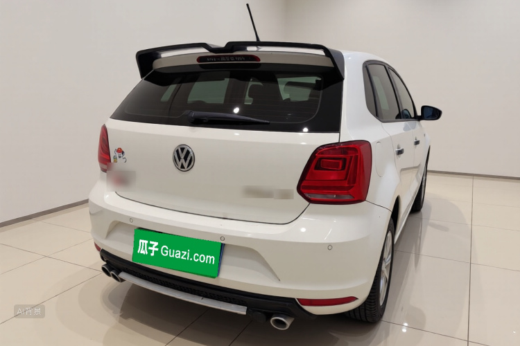 Volkswagen Polo 2015 car image #7