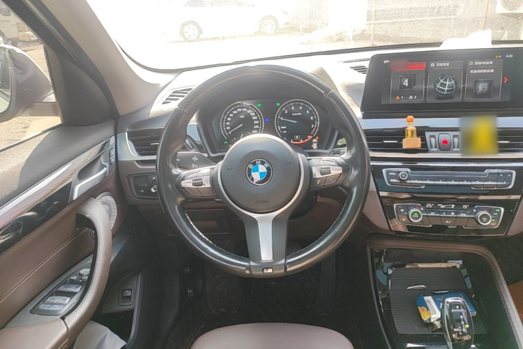 BMW X1 2021 car image #15