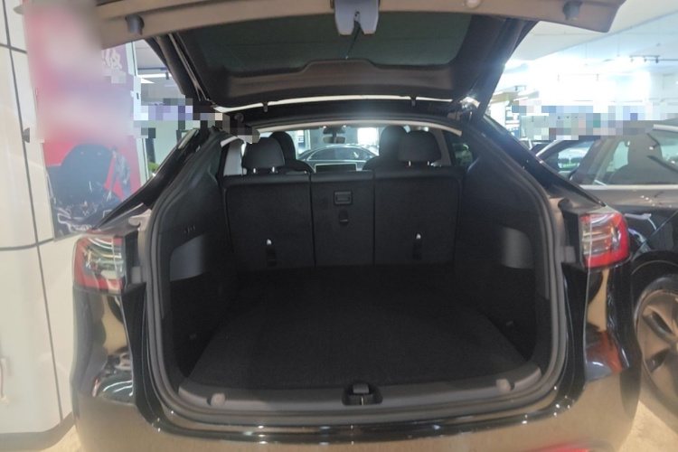Tesla Model Y 2022 #21 Tesla Model Y 2022 car image #21