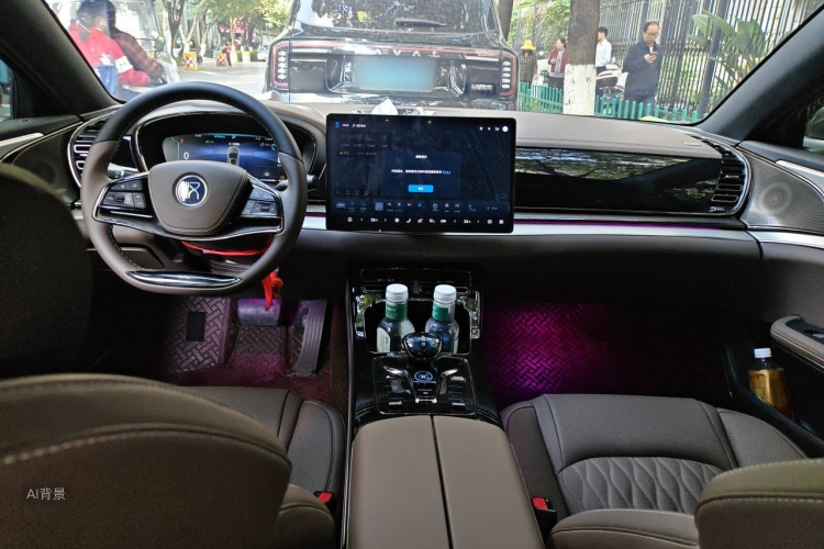 BYD Han 2024 car image #11