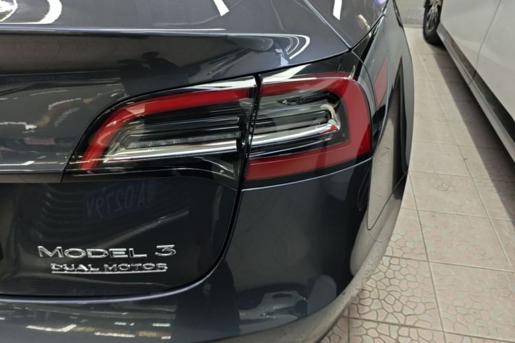 Tesla Model 3 2021 car image #8