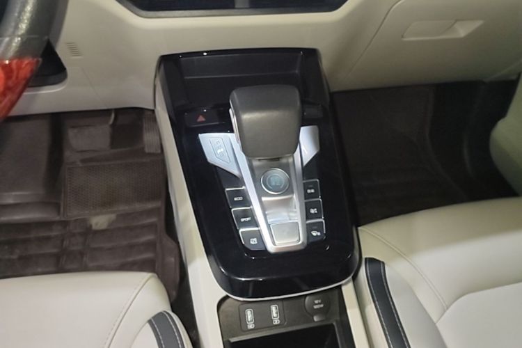 BYD Yuan Pro 2022 #14 BYD Yuan Pro 2022 car image #14