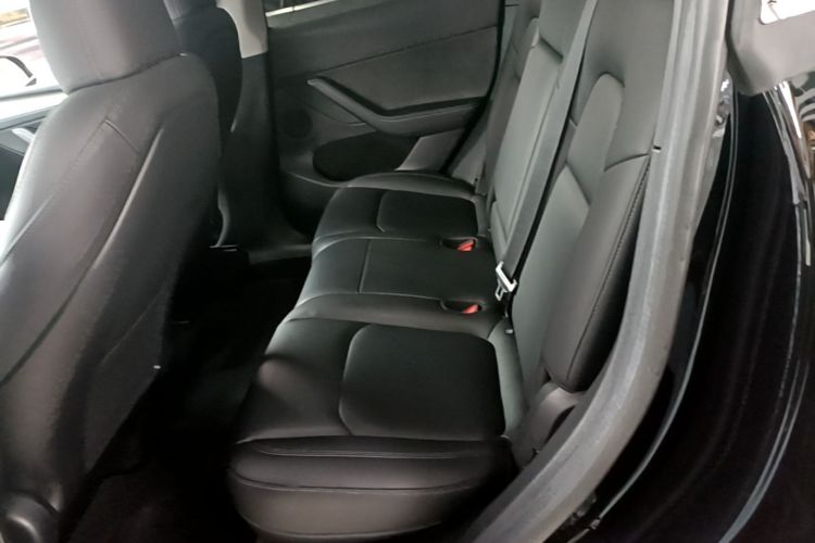 Tesla Model Y 2023 #17 Tesla Model Y 2023 car image #17