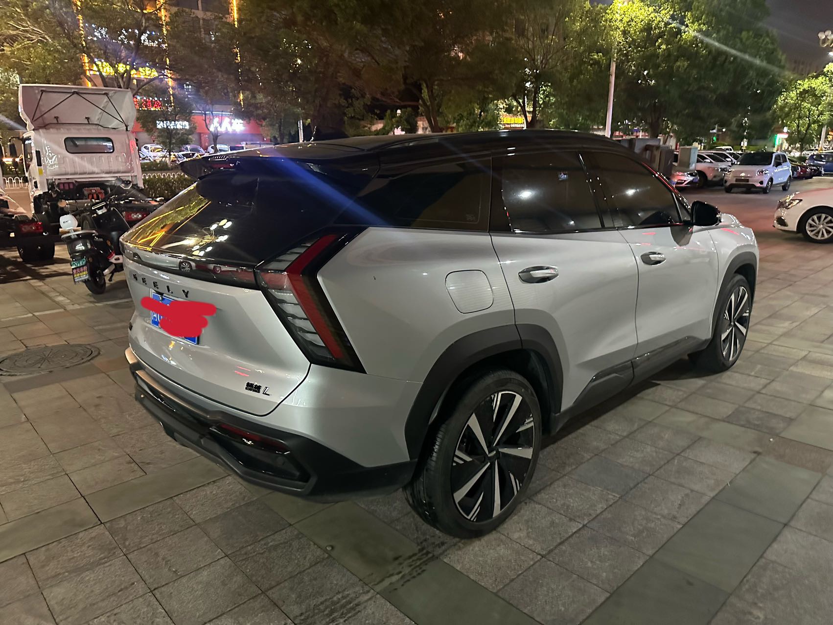 GEELY Boyue L 2023 car image #7