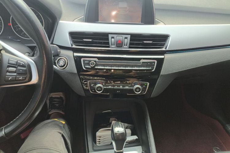 BMW X1 2017 immagine di auto #13