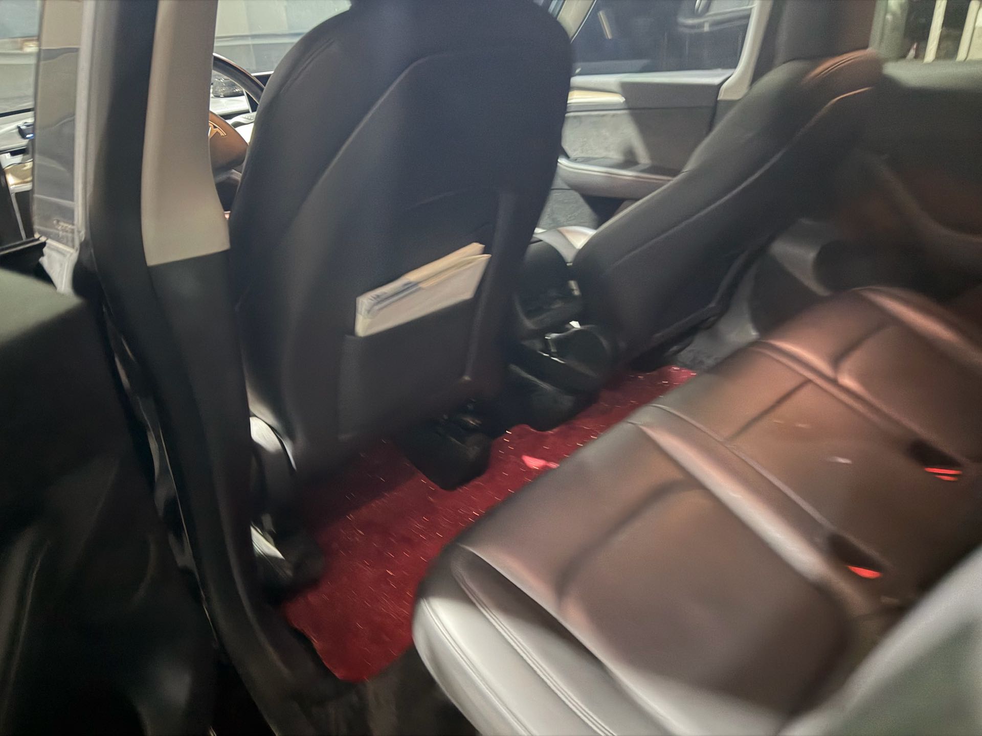 Tesla Model Y 2021 imagen de coche #6
