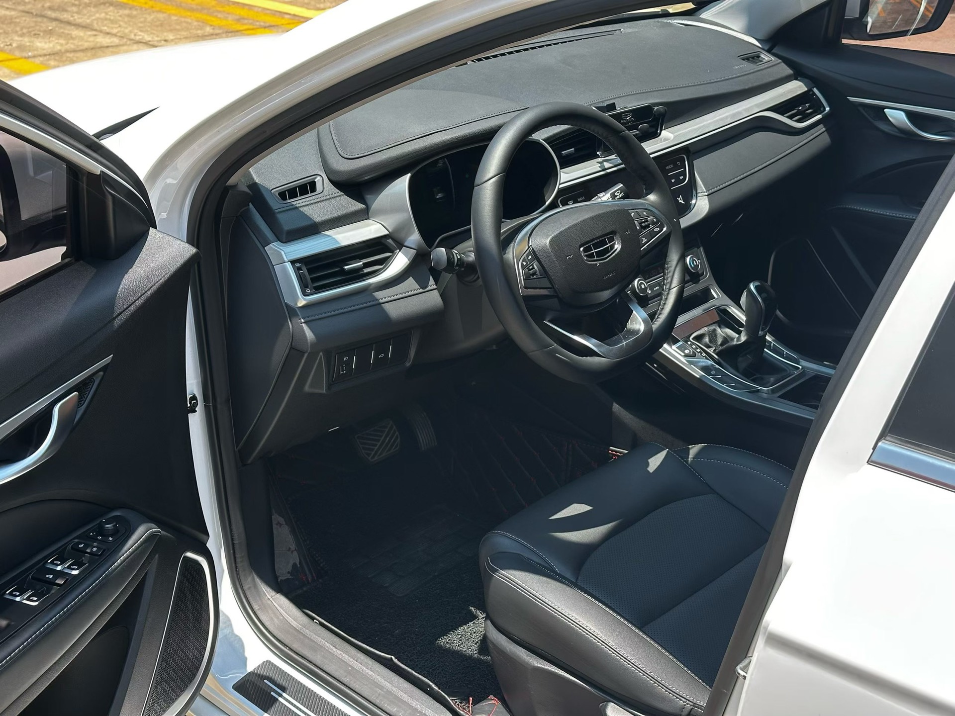 GEELY Emgrand 2020 #5 GEELY Emgrand 2020 car image #5
