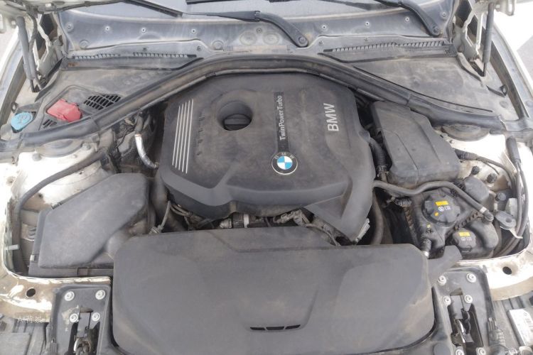BMW 3 Series 2017 #22 BMW 3 Series 2017 car image #22