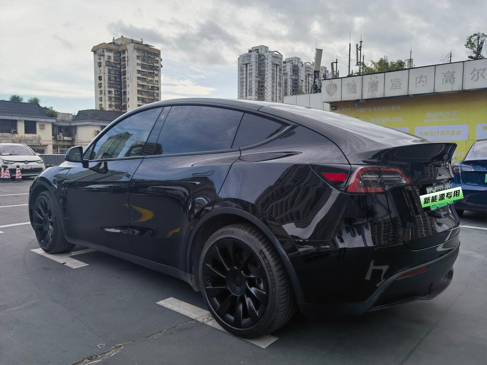 Tesla Model Y 2021 #4 Tesla Model Y 2021 car image #4