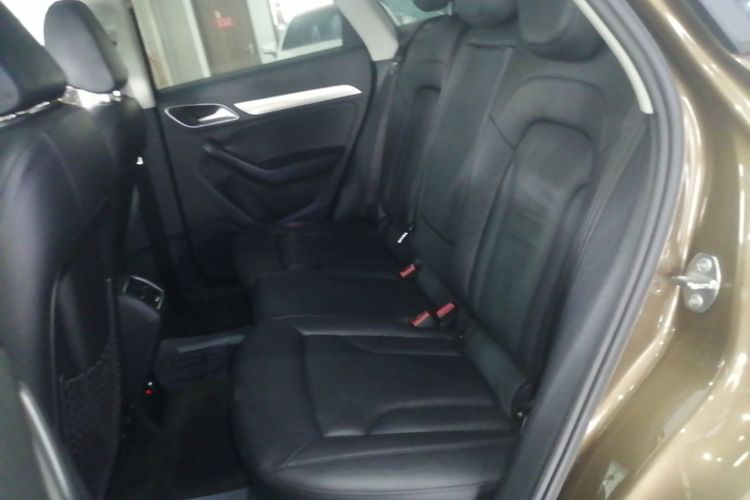 Audi Q3 2015 #17 Audi Q3 2015 car image #17