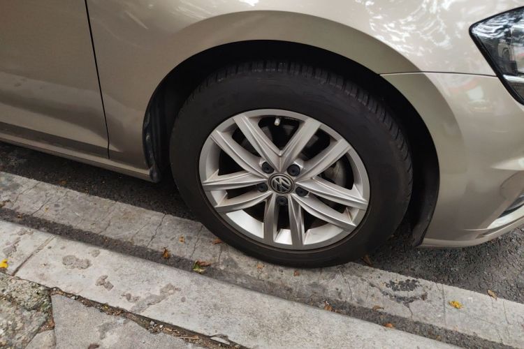 Volkswagen Golf 2019 #9 Volkswagen Golf 2019 car image #9