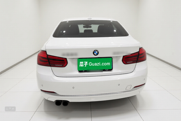 BMW 3 Series 2019 #6 BMW 3 Series 2019 car image #6