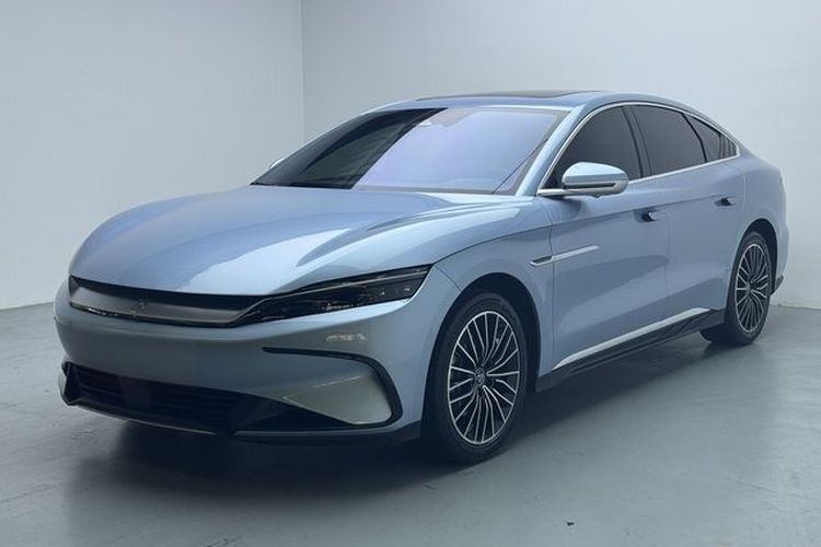 BYD Han 2023 car image #2