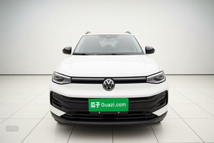 Volkswagen Tharu 2025 car image #3