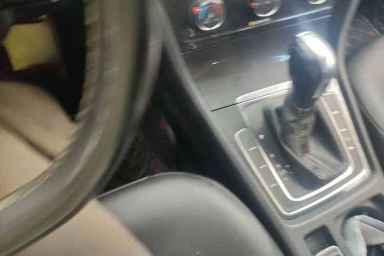 Volkswagen Golf 2017 #18 Volkswagen Golf 2017 car image #18