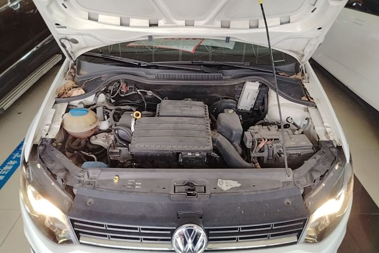 Volkswagen Polo 2016 car image #20