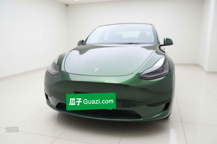 Tesla Model Y 2023 car image #3