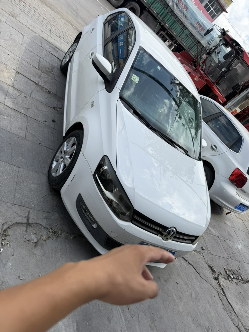 Volkswagen Polo 2014 immagine di auto #2
